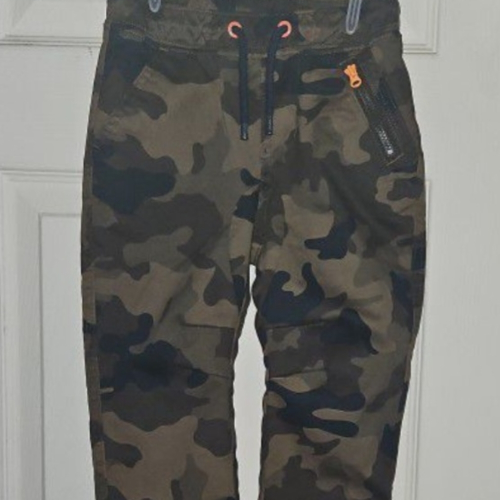 Cat and Jack Camo pants